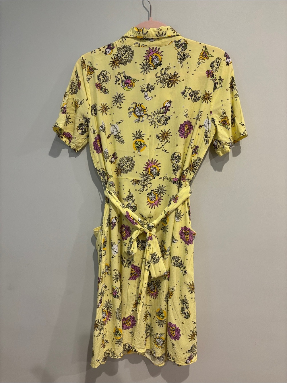 ModCloth Yellow Celestial Astrology Shirt Dress Zodiac Sun Moon Whimsigoth Sz M - Picture 6 of 16